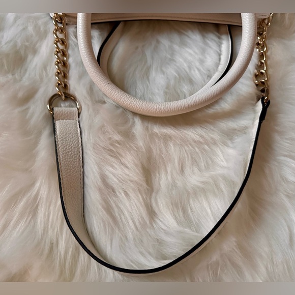 Hamilton Elegant Cream Medium Leather Satchel with Gold Accents hard wear - Picture 10 of 14